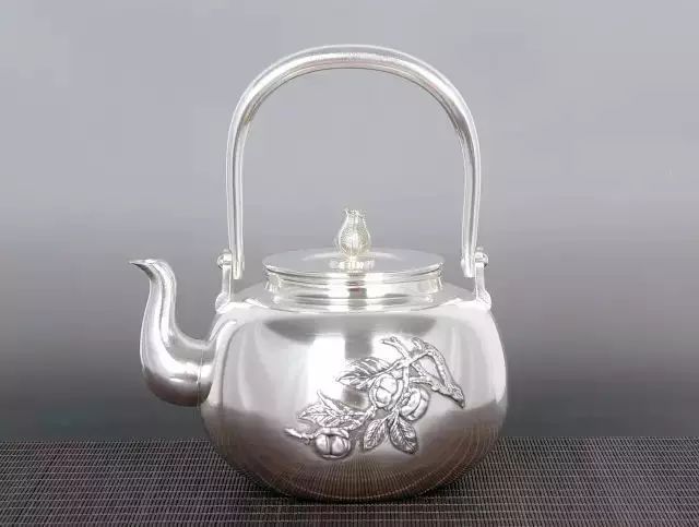 純銀制品銀壺如何做好日常保養(yǎng)？
